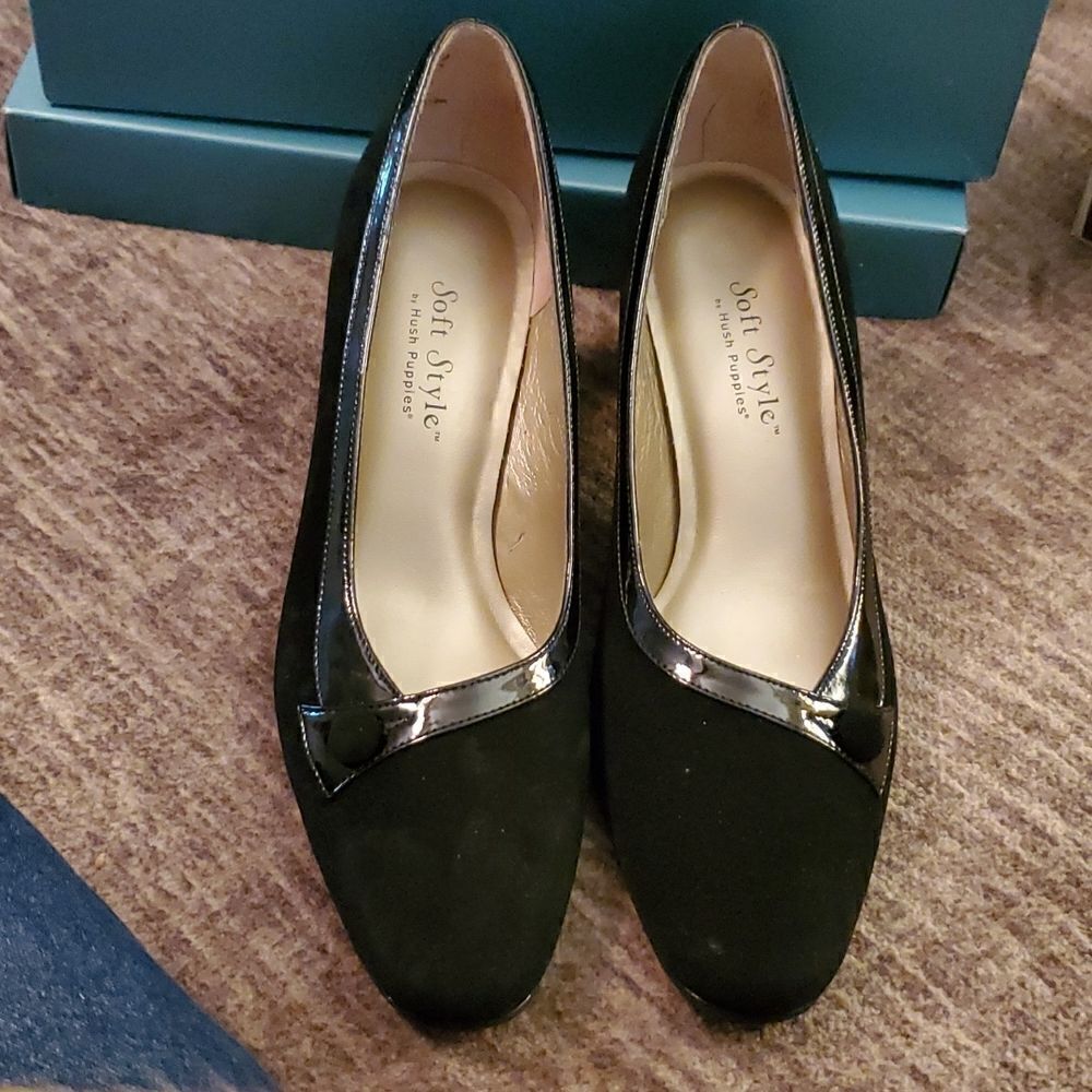 Cute Hush Puppies soft style women's heels